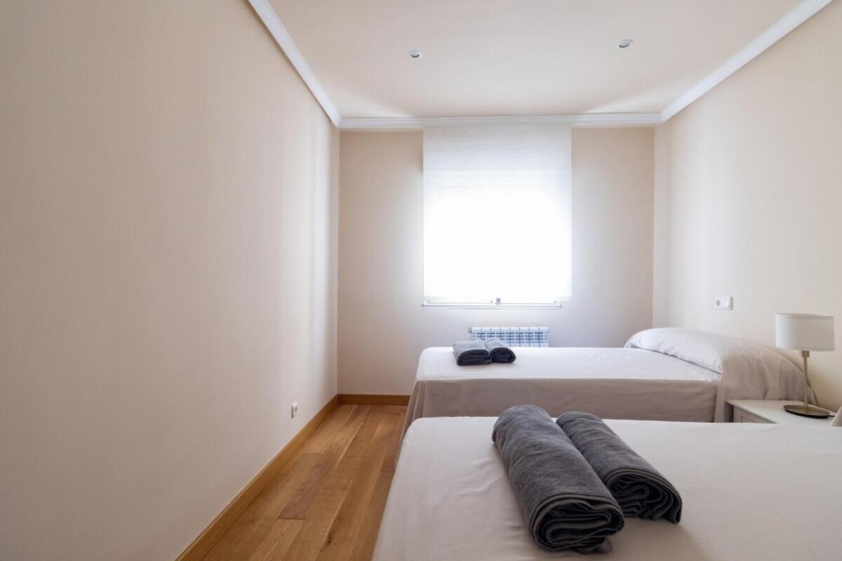 דירות Apartamento Centro Gijon Con Parking מראה חיצוני תמונה
