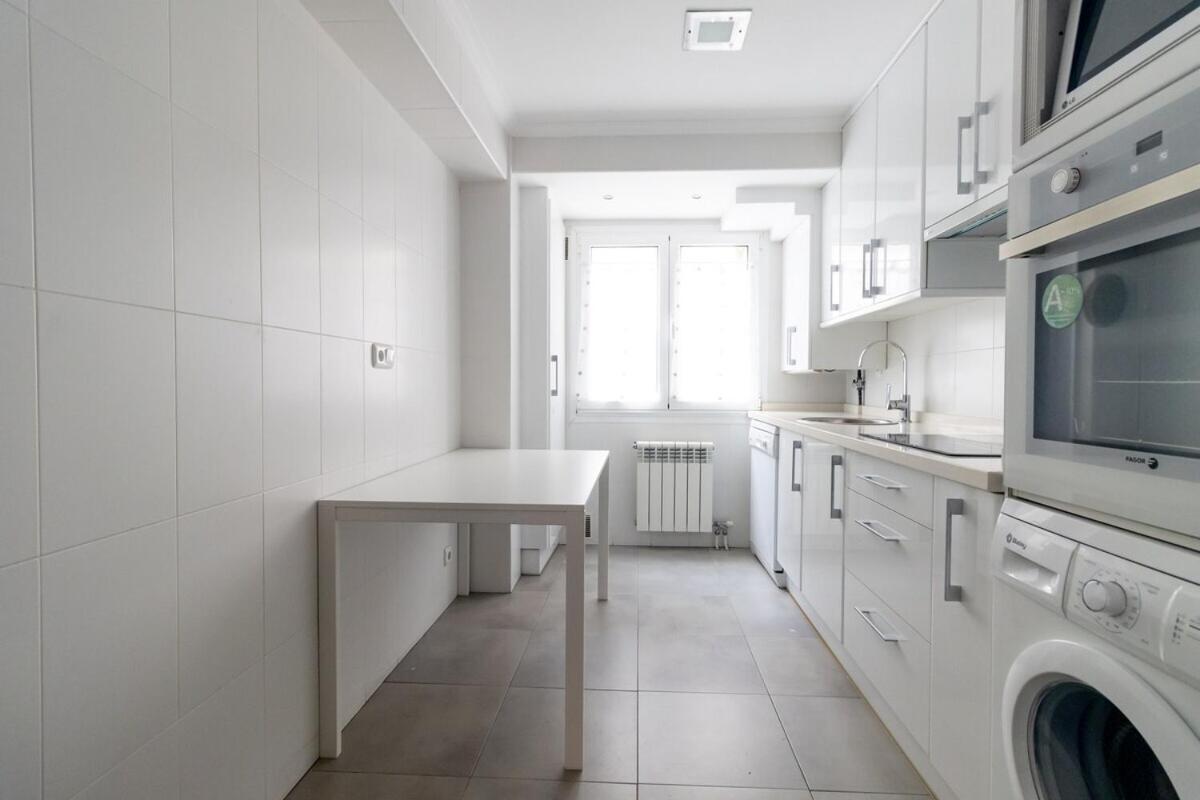 דירות Apartamento Centro Gijon Con Parking מראה חיצוני תמונה