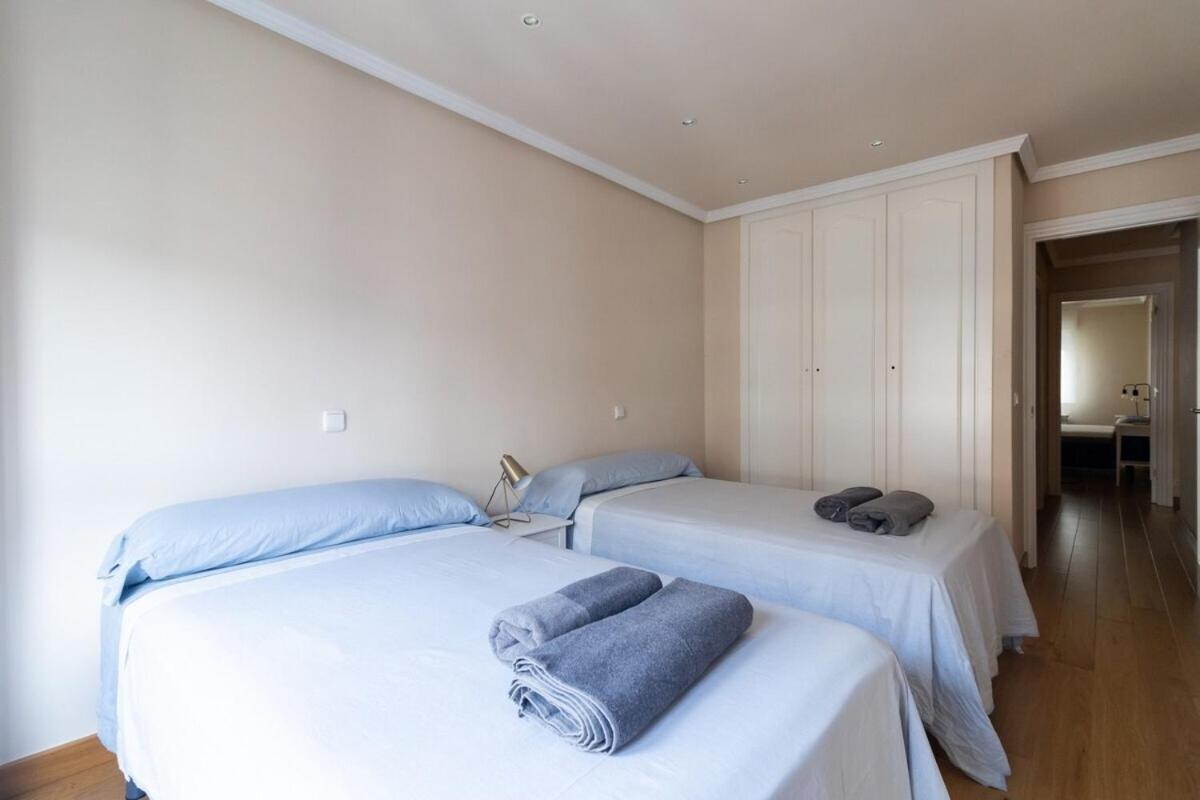 דירות Apartamento Centro Gijon Con Parking מראה חיצוני תמונה