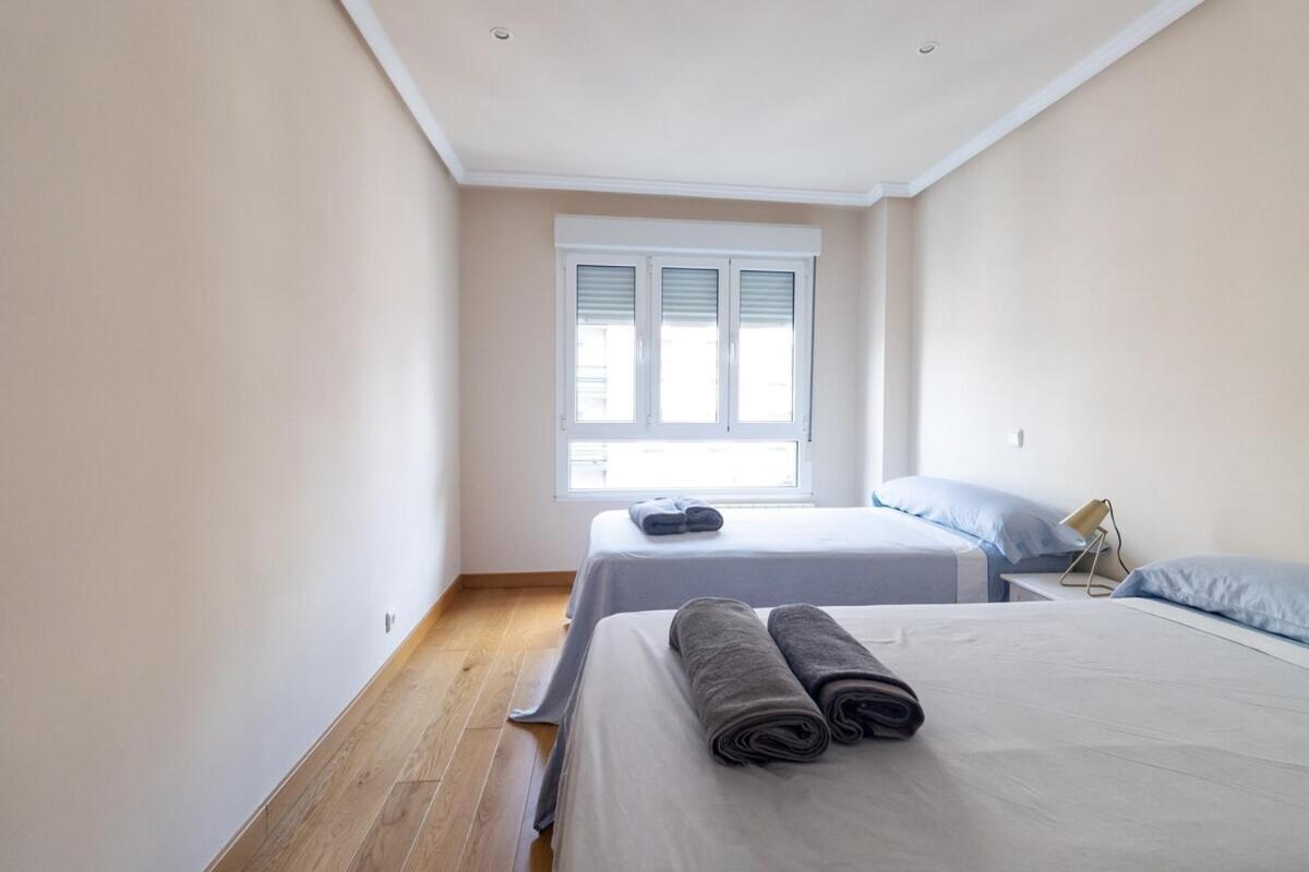 דירות Apartamento Centro Gijon Con Parking מראה חיצוני תמונה